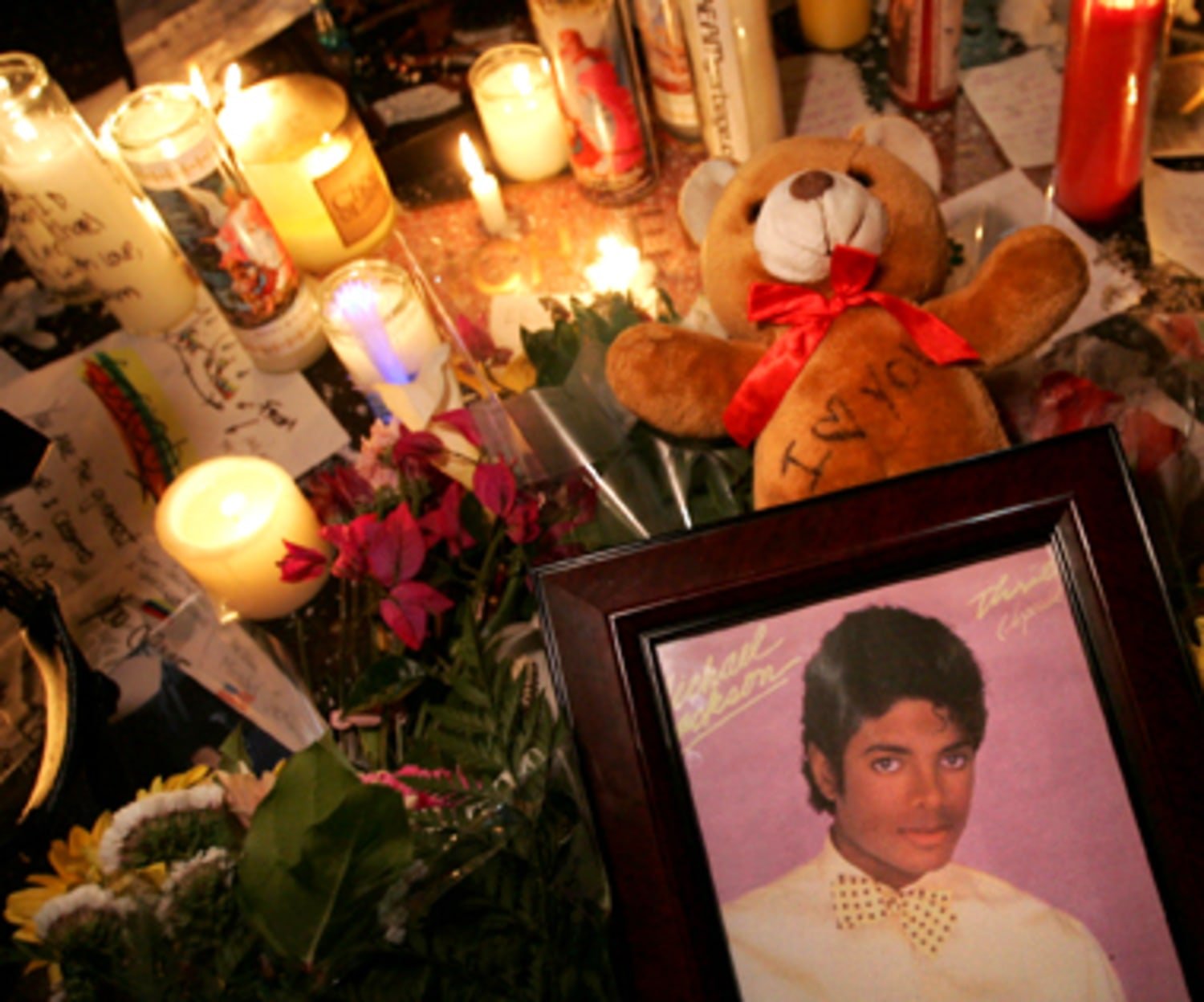 TMZ: “Michael Jackson Homicide: Doctor Refuses Police Interview, Leaves State”
