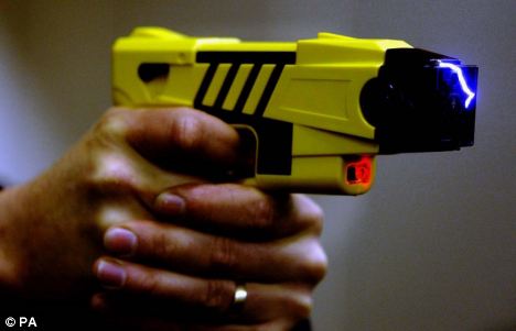 article 0 0071E1331000044C 889 468x301 - ‘Don’t Taze My Granny!’ Oklahoma Police Accused of Using a Taser on 86-Year-Old, Bed-Ridden Grandmother