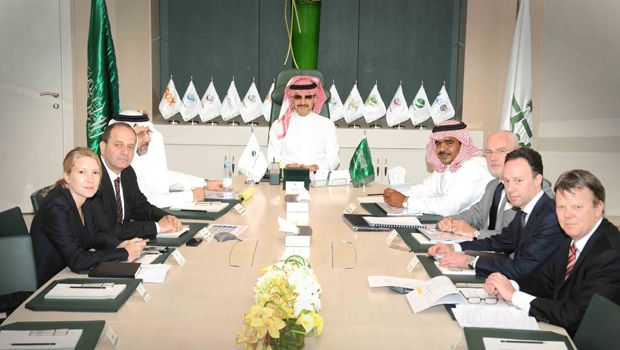 Saualwaleed - 1) ‘Ground Zero Mosque’ Financier Prince Alwaleed Recently Chaired Meeting Attended by News Corp. Executives, 2) Rotana Board Discusses News Corp Tieup