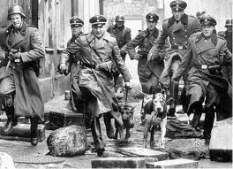 imagesCALGW1R1 - German Police, Hitler’s Willing Helpers
