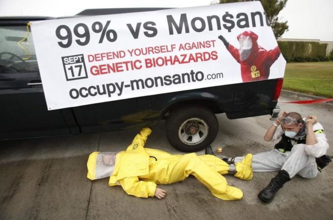 201311074255802580 20 - Monsanto Versus the People