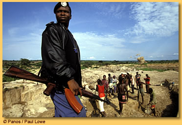 combat resources1 - Rebellion and Repression in Angola’s Diamond Mines